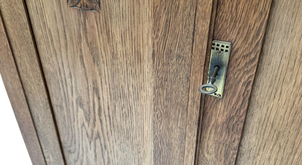 Arts & Crafts Art Nouveau Bookcase with Original Green Glass, 1900s